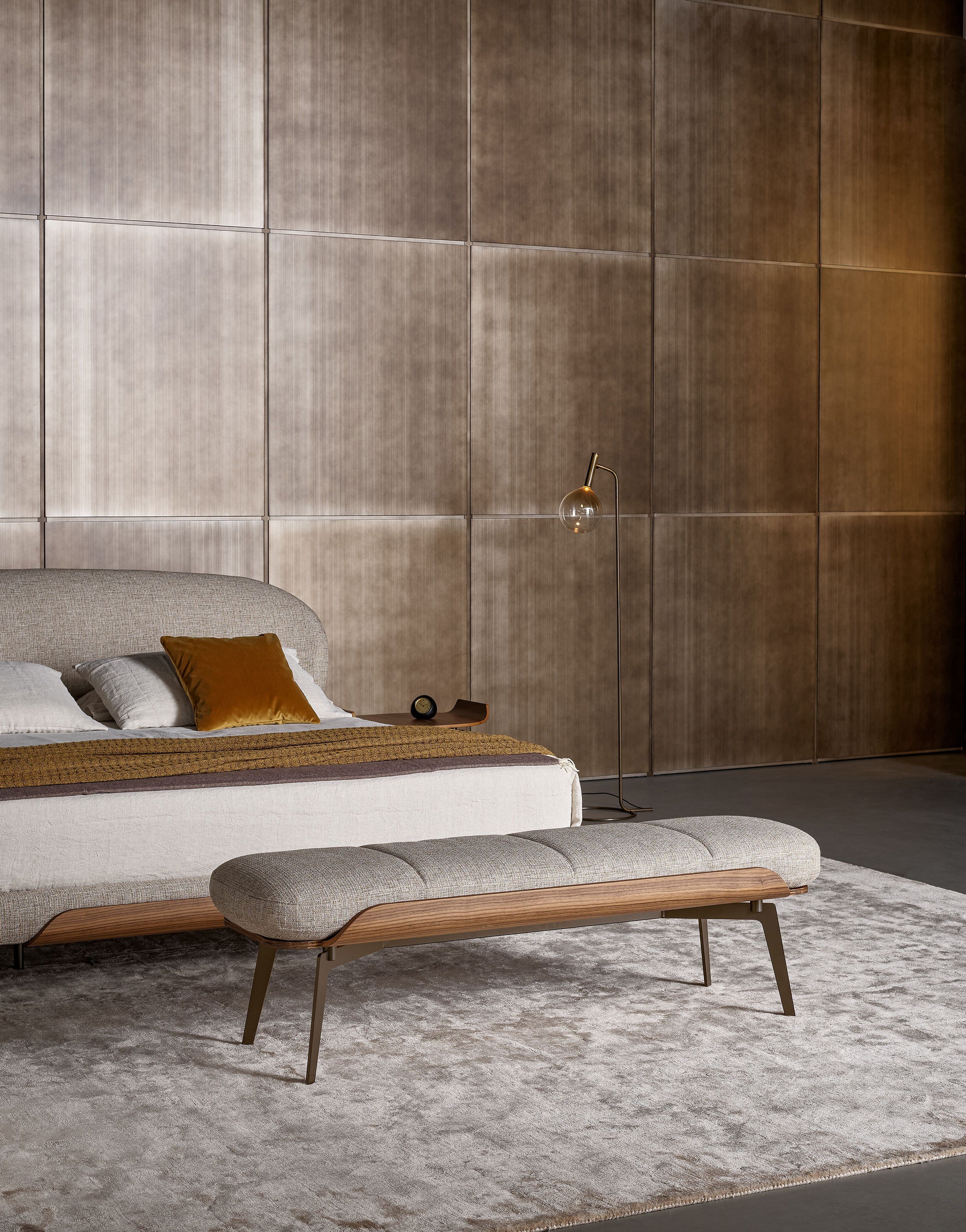 Мягкая скамейка из ткани BONALDO Olos ARCH-00083743 - Вид №1