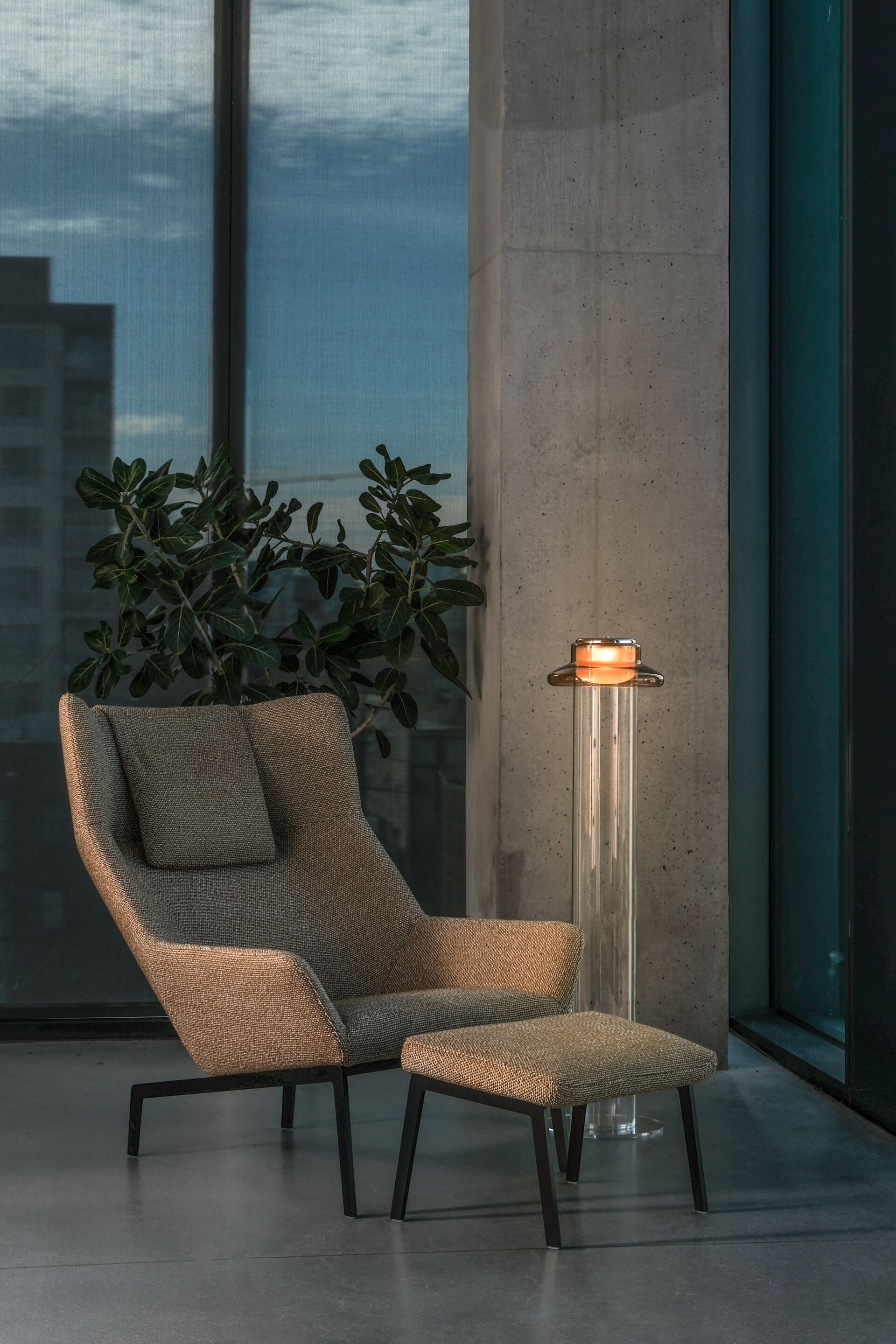 Стеклянный торшер A-N-D Pace ARCH-00097459 - Вид №2