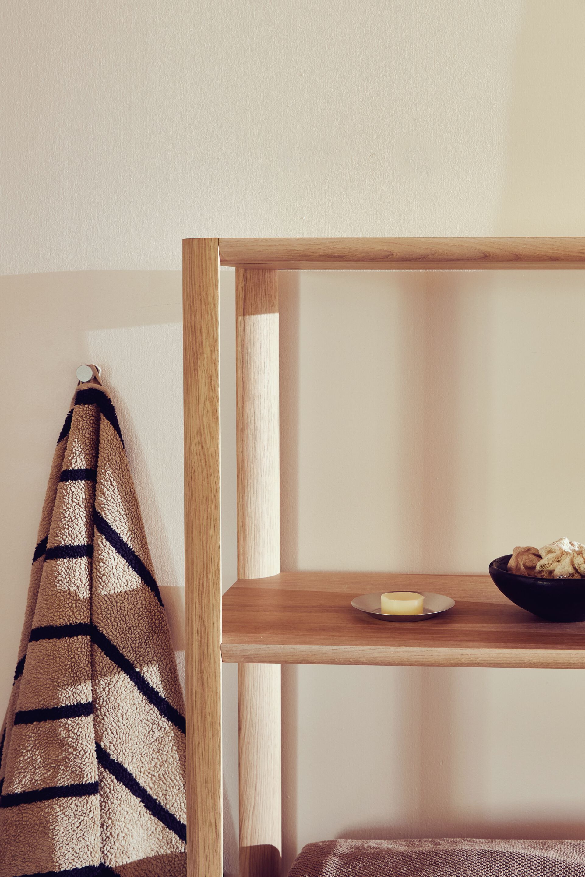 Дубовая двухсторонняя самонесущая полка Form & Refine Leaf ARCH-00011277 - Вид №4