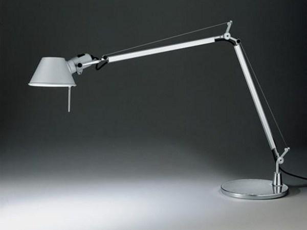 Artemide Настольная лампа из алюминия с гибким кронштейном Tolomeo A005500 - Вид №1