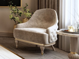 Тканевое кресло с подлокотниками