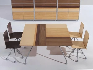 NEWTOM by Ultom Квадратный стол для переговоров из натурального дерева Prospero