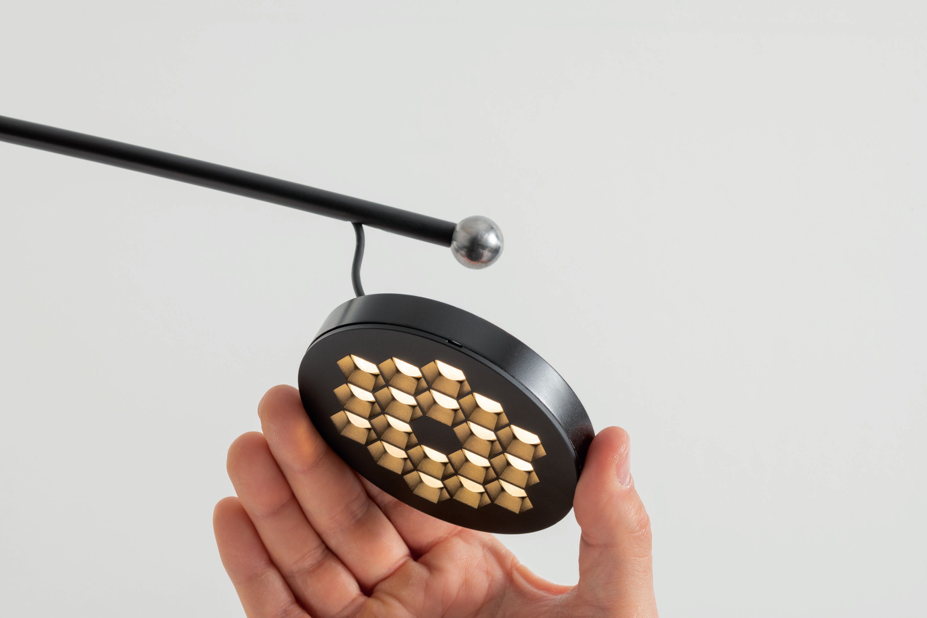 Регулируемая светодиодная настольная лампа Artemide Гельголанд ARCH-00065961 - Вид №1