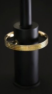 Высокий металлический смеситель для раковины