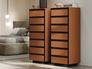 Двустворчатый комод