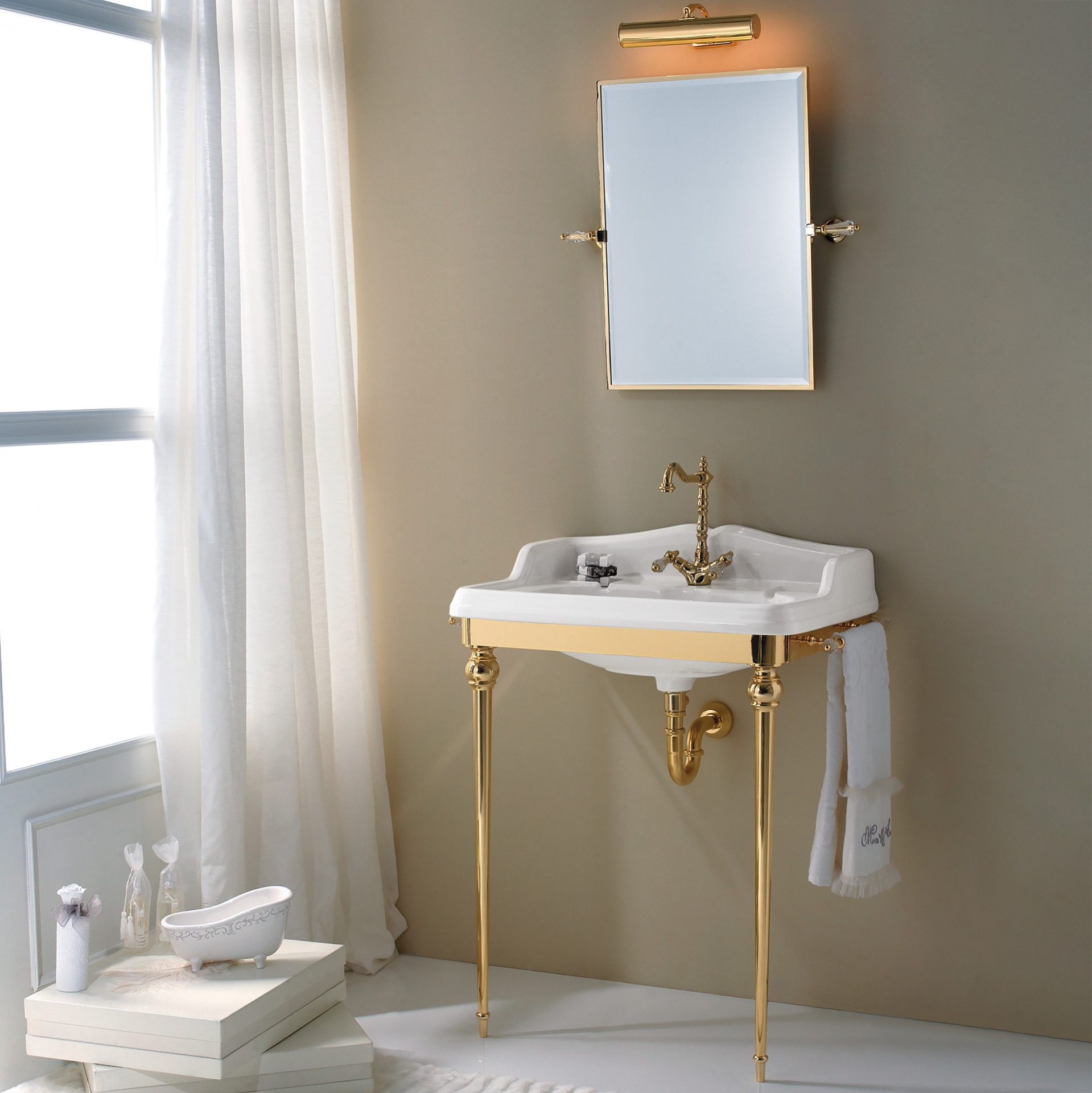 BO3090 3SC Консоль Boheme с умывальником LA02, сифоном и полотенцами Classico Treesseci 3SC - Вид №1