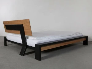 Wissmann raumobjekte Кровать из стали и дерева  326