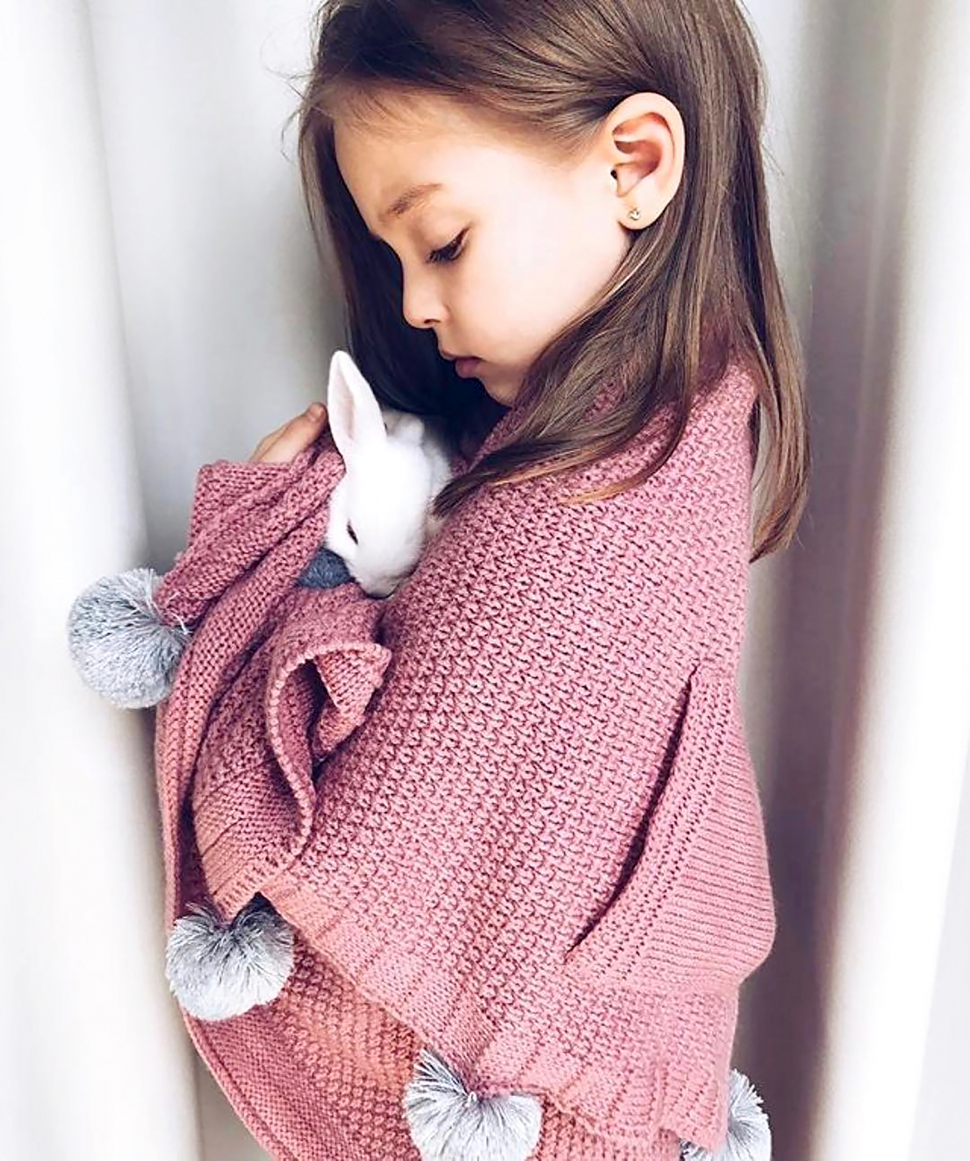 Плед POMPON 90х90 брусника/белый+серый APERO ВЯЗАНЫЕ, ОДНОТОННЫЕ 134592 Розовый  - Вид №1