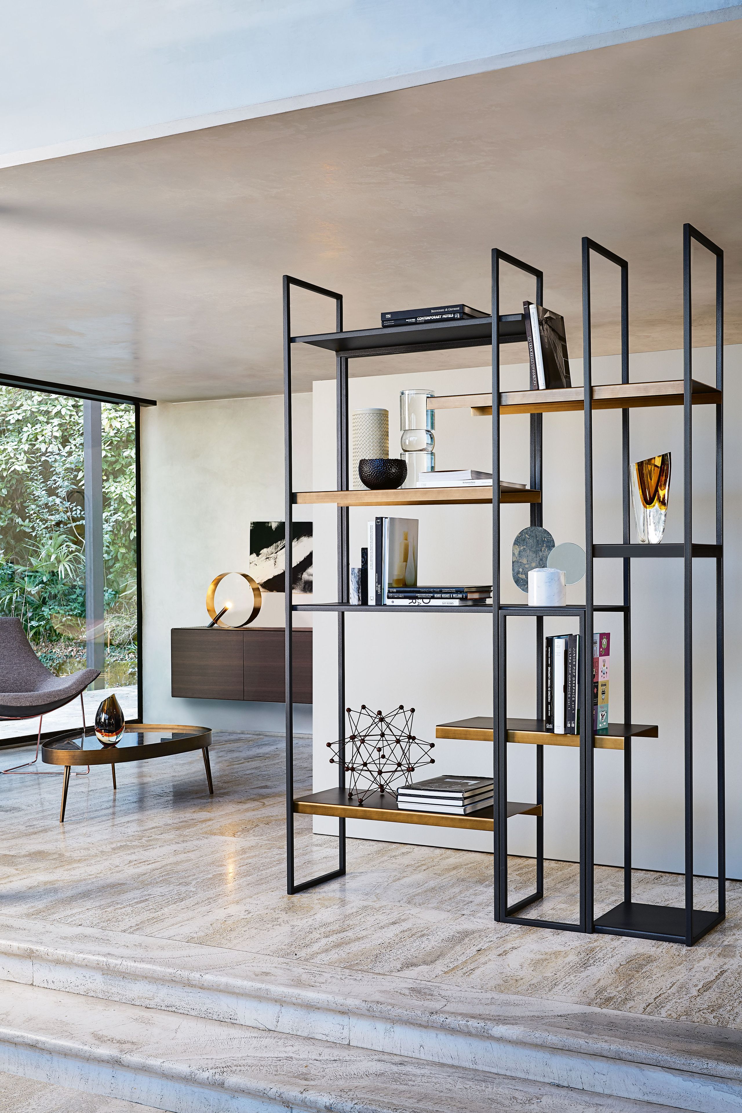 Металлическая двухсторонняя самонесущая Книжная полка RIFLESSI Freewall ARCH-00074202 - Вид №4