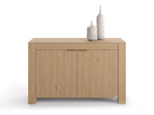 Шкаф из дуба с распашными дверцами