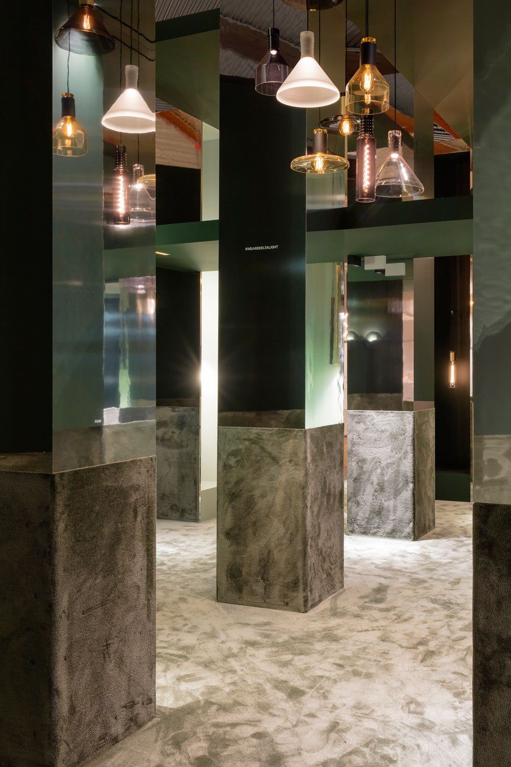 Стеклянный светодиодный подвесной светильник Deltalight MILES E27 ARCH-00033863 - Вид №1