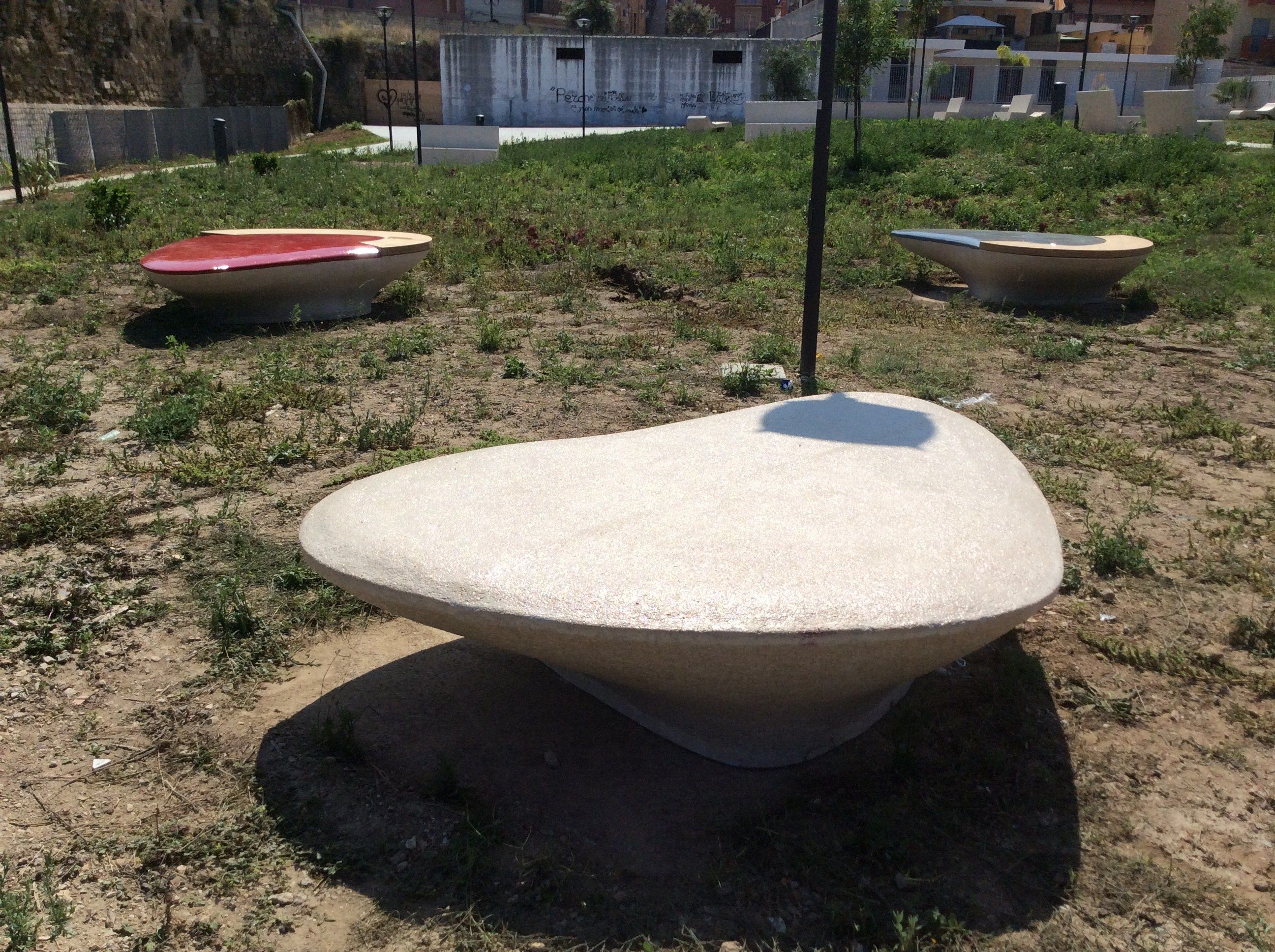 Реконструированная каменная изогнутая скамья Viscio Urban Design SARA ARCH-00011629 - Вид №2