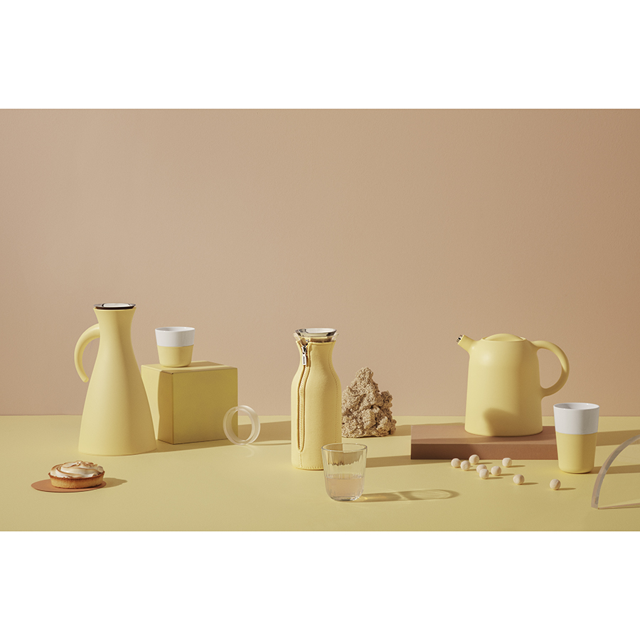 567995 Графин fridge в неопреновом текстурном чехле, 1 л, желтый Eva Solo  - Вид №1