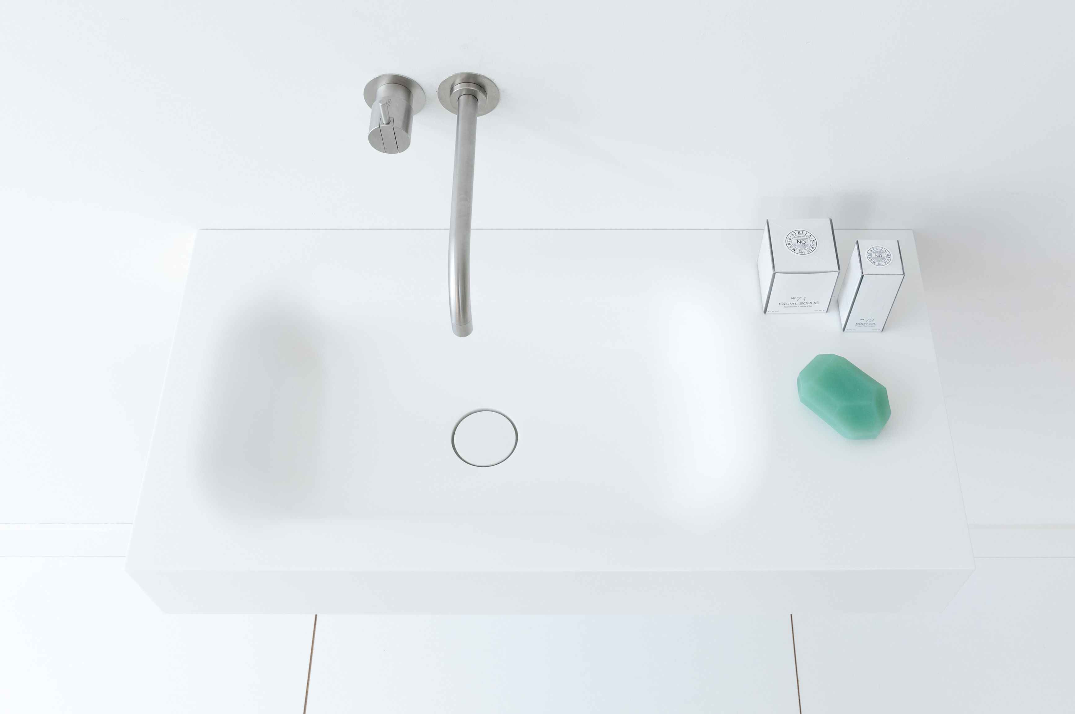 Прямоугольный подвесной умывальник в HIMACS Not Only White Blend ARCH-00103467 - Вид №4