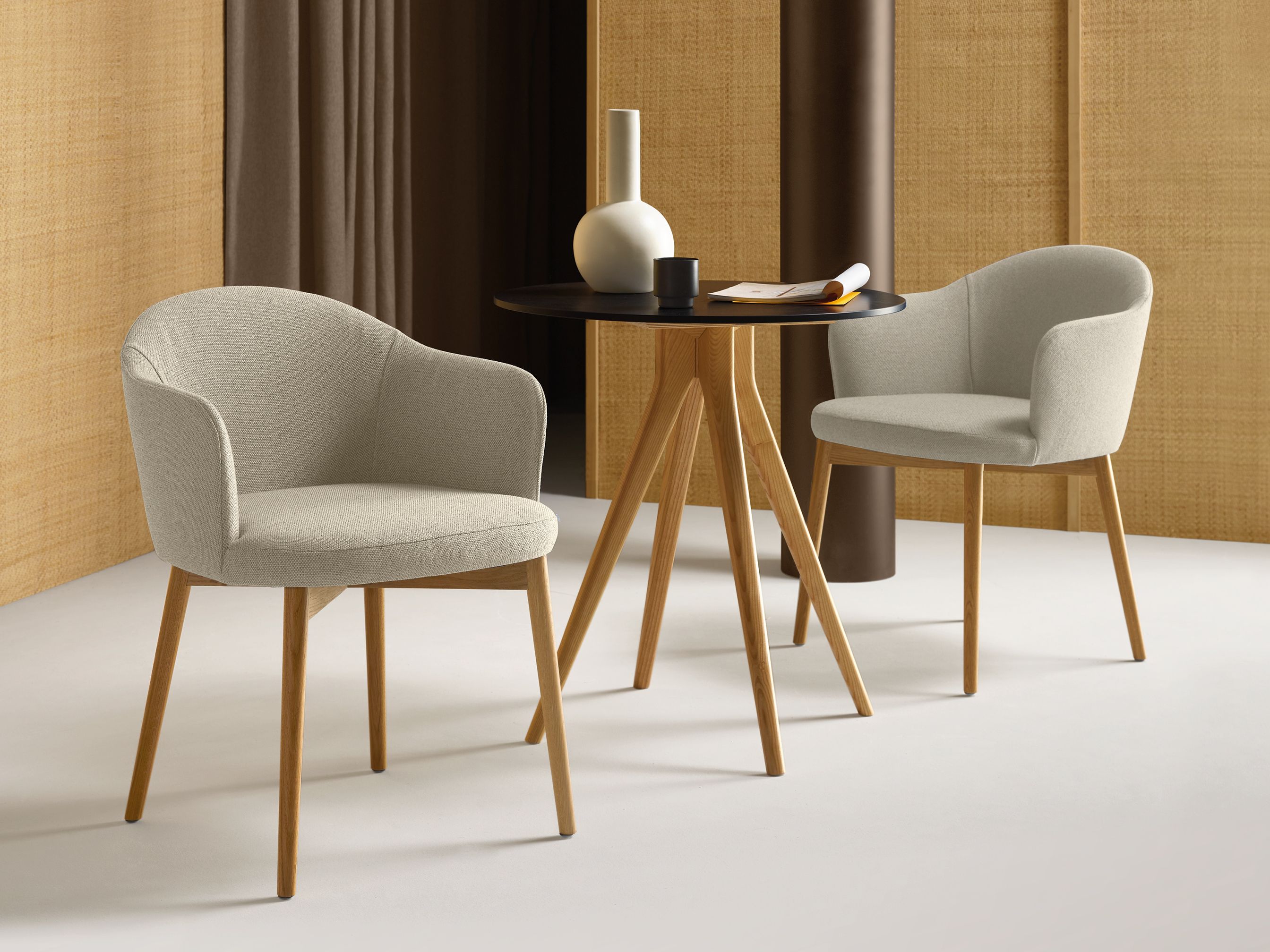 Мягкий стул с подлокотниками Quinti Sedute Arwa ARCH-00023372 - Вид №1