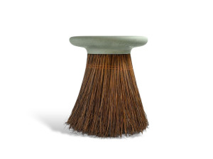 Бетонный низкий круглый журнальный столик