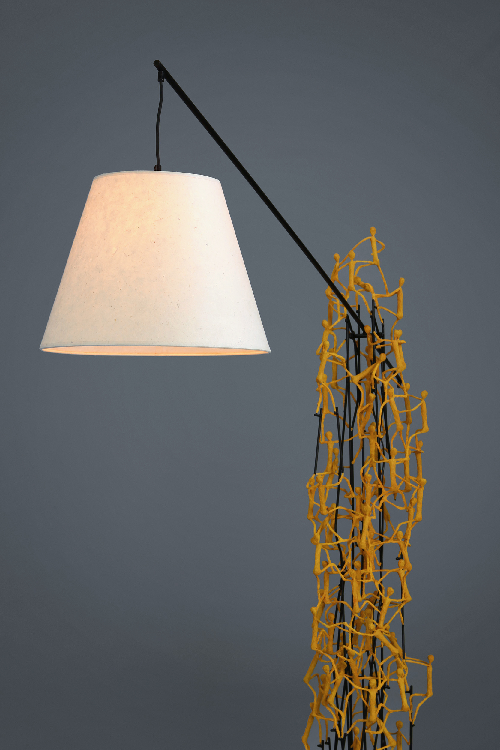 2000000036465 Напольный светильник Boomtown KENNETH COBONPUE Little People  - Вид №6