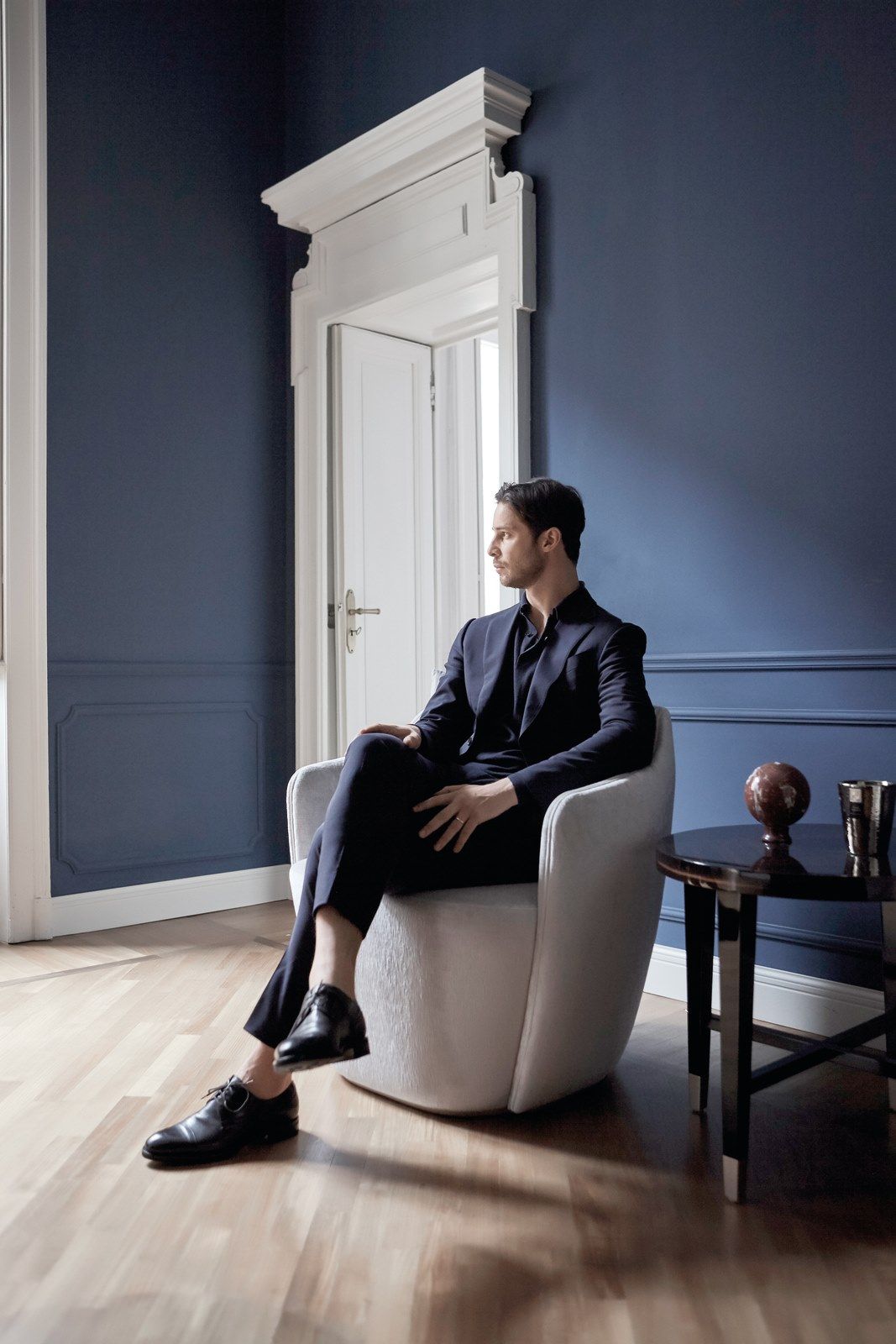 Круглый мраморный журнальный столик Capital Collection KIRON ARCH-00145868 - Вид №1