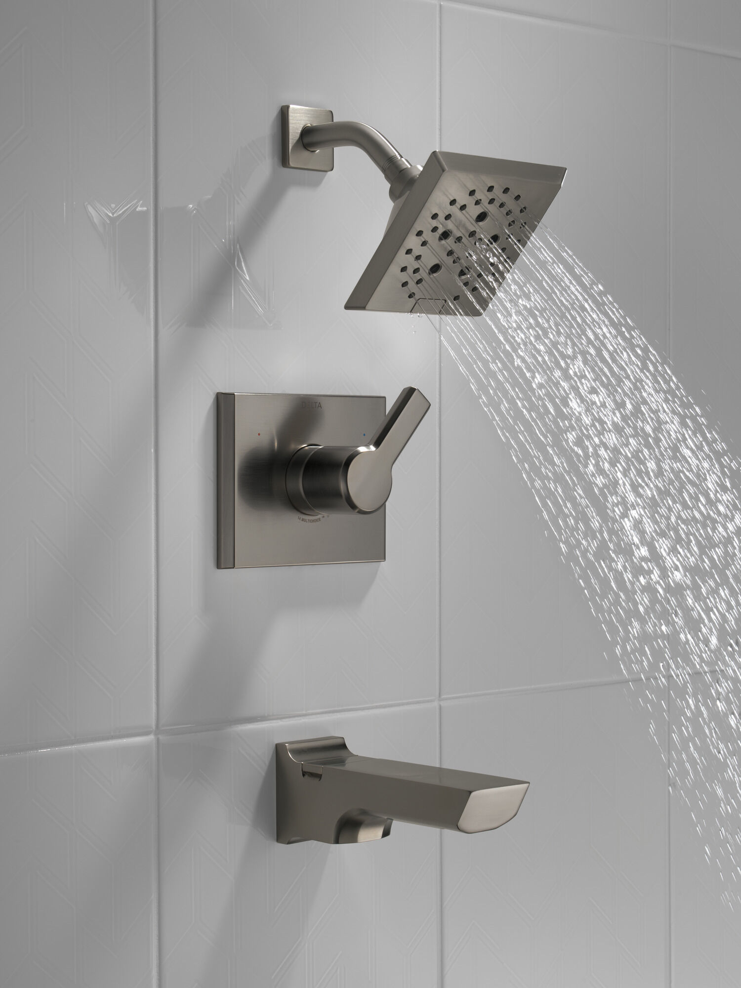 T14499-KS Monitor® 14 Series H2Okinetic® Ванна и душевая панель Delta Faucet Pivotal Черный нержавеющий  - Вид №3