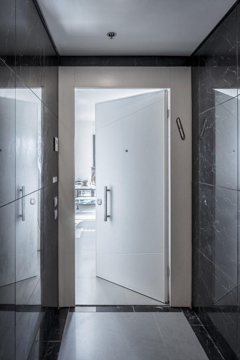 OIKOS VENEZIA Бронированная входная дверь Project sun-id-1366295 - Вид №4