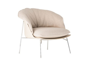 Тканевое кресло с подлокотниками