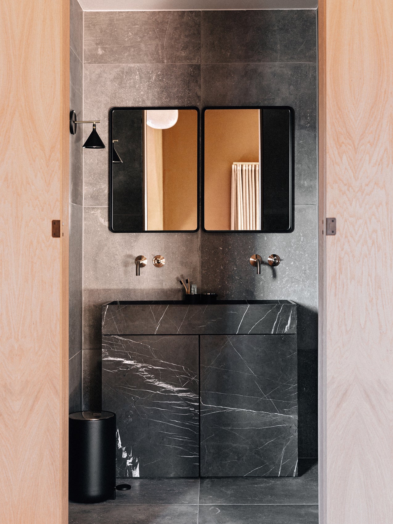 5709262033355 Настенное зеркало для ванны, прямоугольное LuceLight  - Вид №1