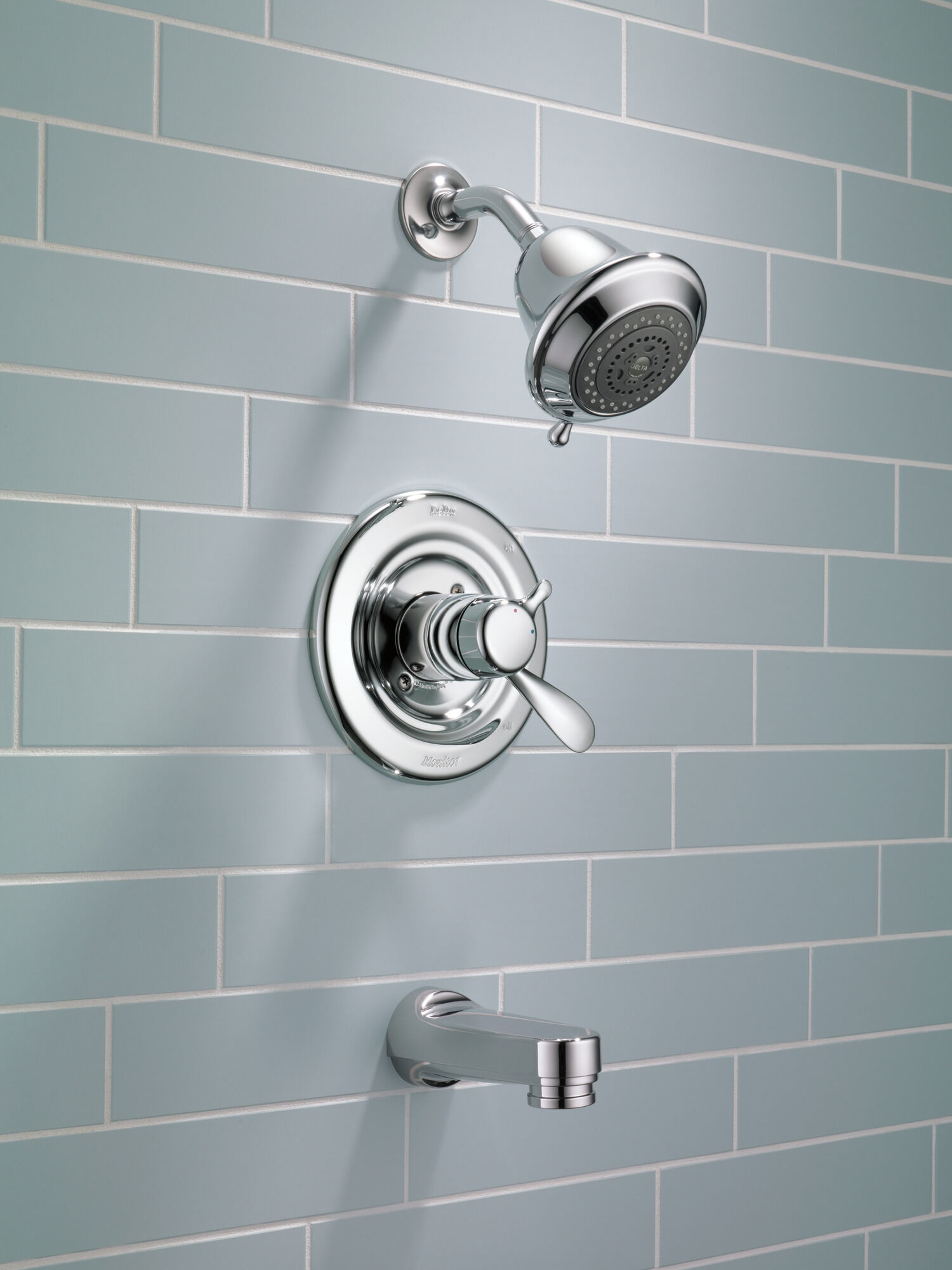 T17430-NN Ванна и облицовка для душа Monitor 17 Series Delta Faucet Classic Жемчужный никель - Вид №1