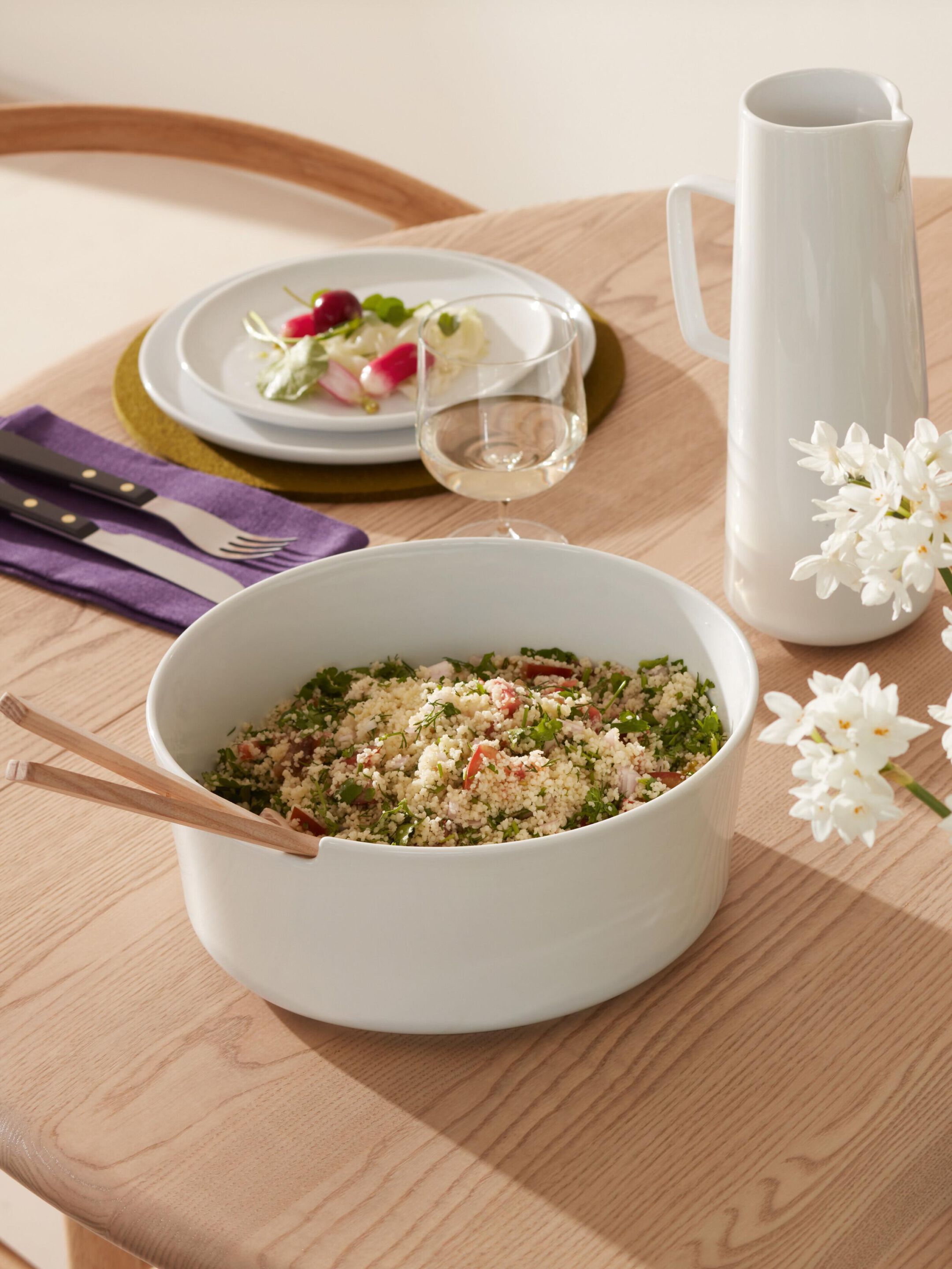 Фарфоровая салатница с деревянными столовыми приборами LSA Collective ARCH-00043902 - Вид №5