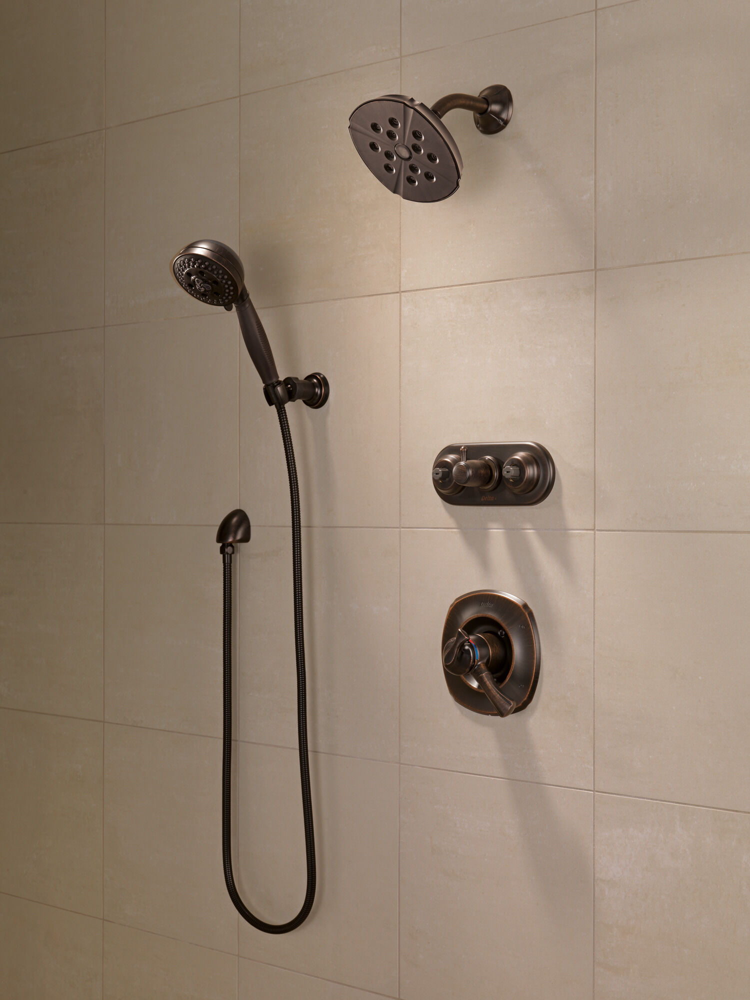 T17292-RB Накладка для душа Monitor® 17 серии H2Okinetic® Delta Faucet Addison Венецианская бронза  - Вид №2