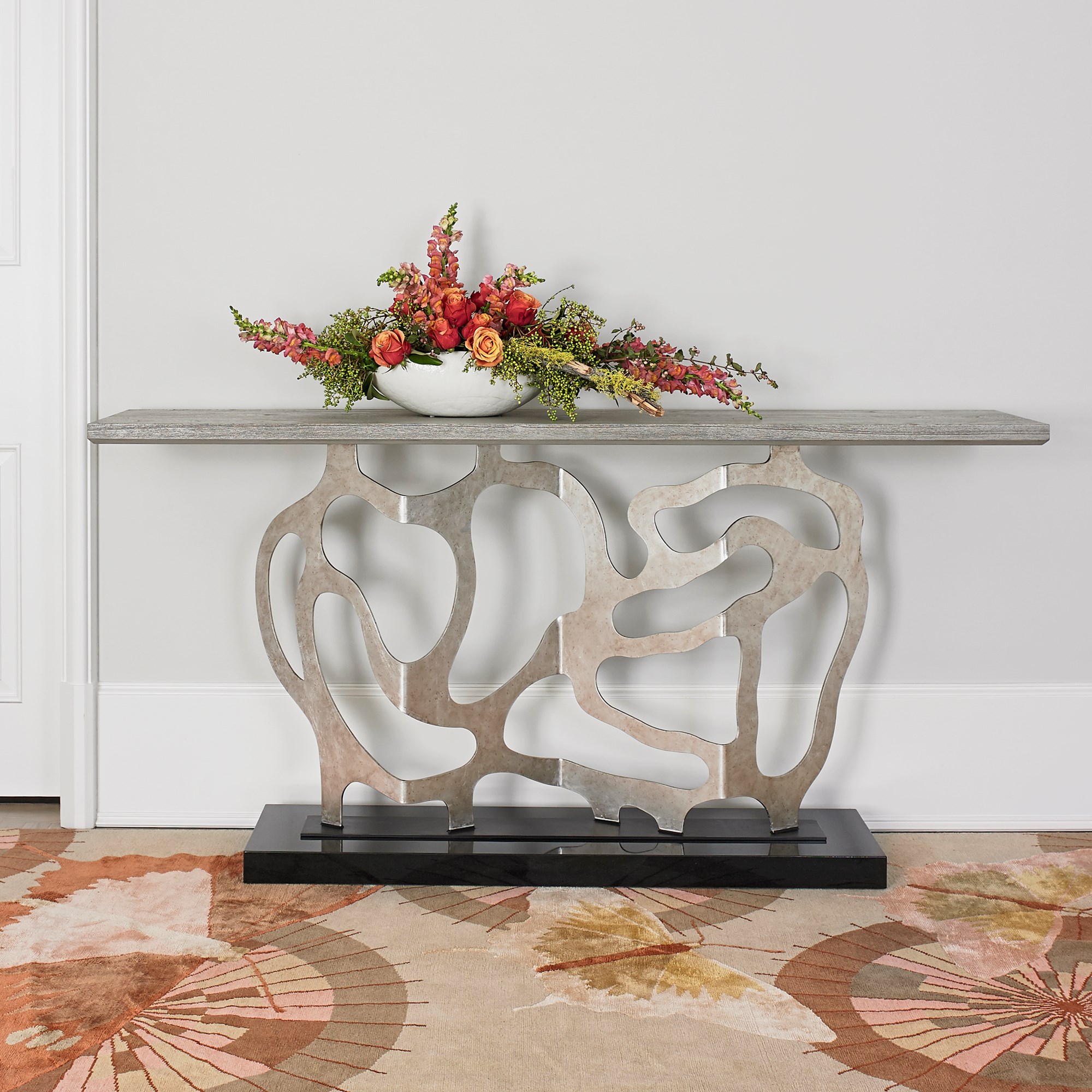 Консольные столы 07200-850-002 Sculpted Console - Silver Ambella  - Вид №1