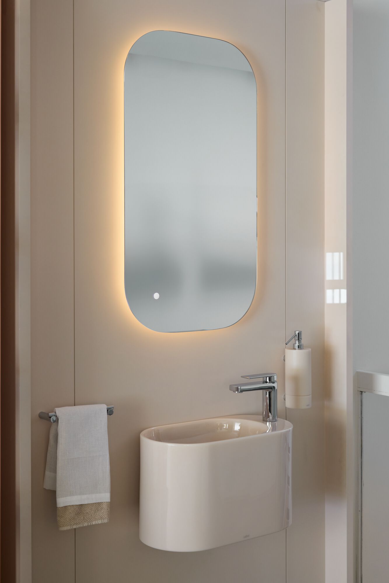 Смоляная подвесная ручная мойка Vallvé ORI ARCH-00023944 - Вид №1