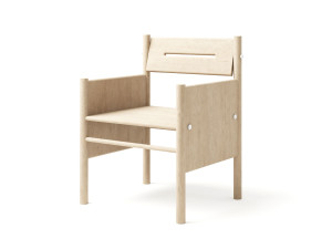 Дубовый стул с подлокотниками