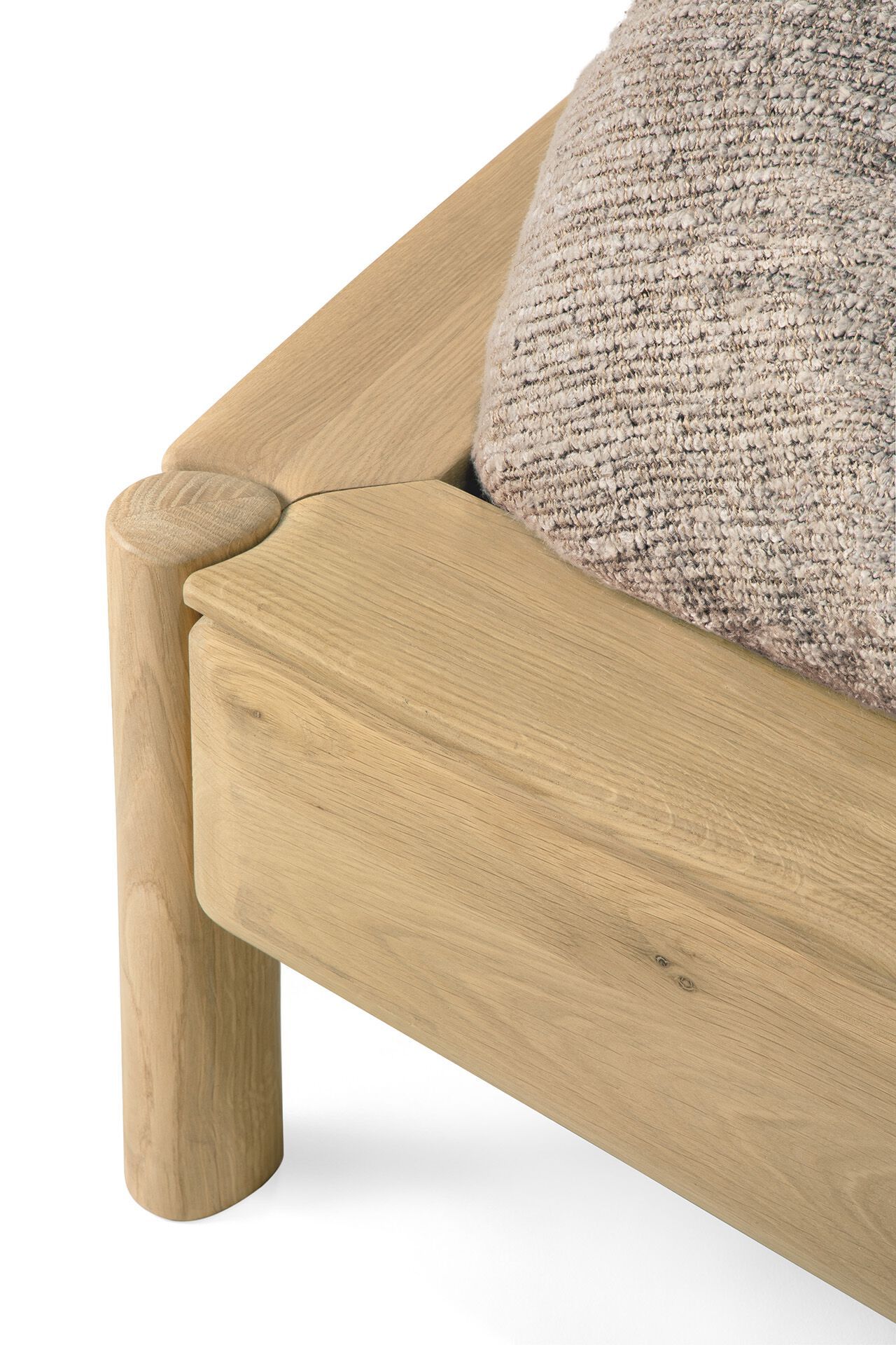 Дубовая двуспальная кровать Ethnicraft PI ARCH-00060629 - Вид №4