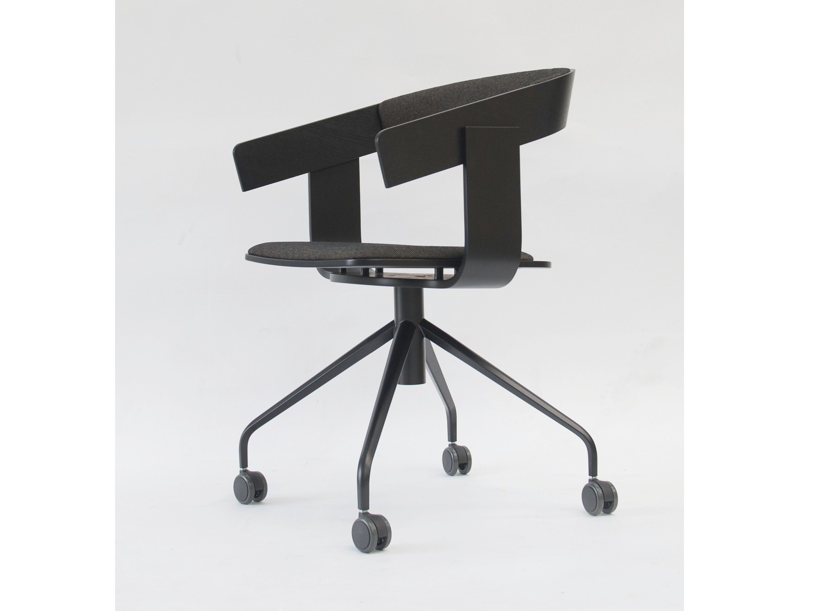 Спицевое кресло с колесами с подлокотниками BuzziSpace BuzziFloat ARCH-00032413 - Вид №1