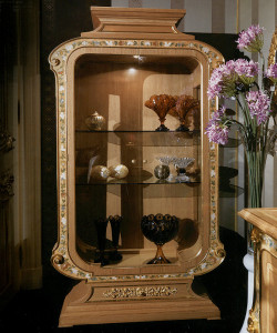 Витрина  EZIO BELLOTTI 1101