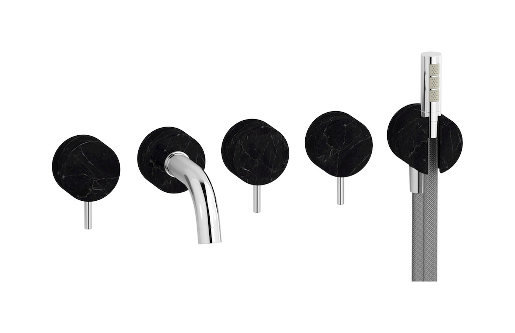 Настенный смеситель для ванной на 5 отверстий с дивертером и душевым гарнитуром. WE ARE IB mr398cc_2 Chrome Marmo