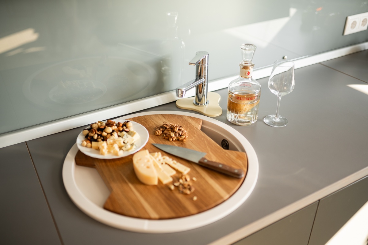 Подставка под смеситель Spinner черная KIT KRAKEN  - Вид №2