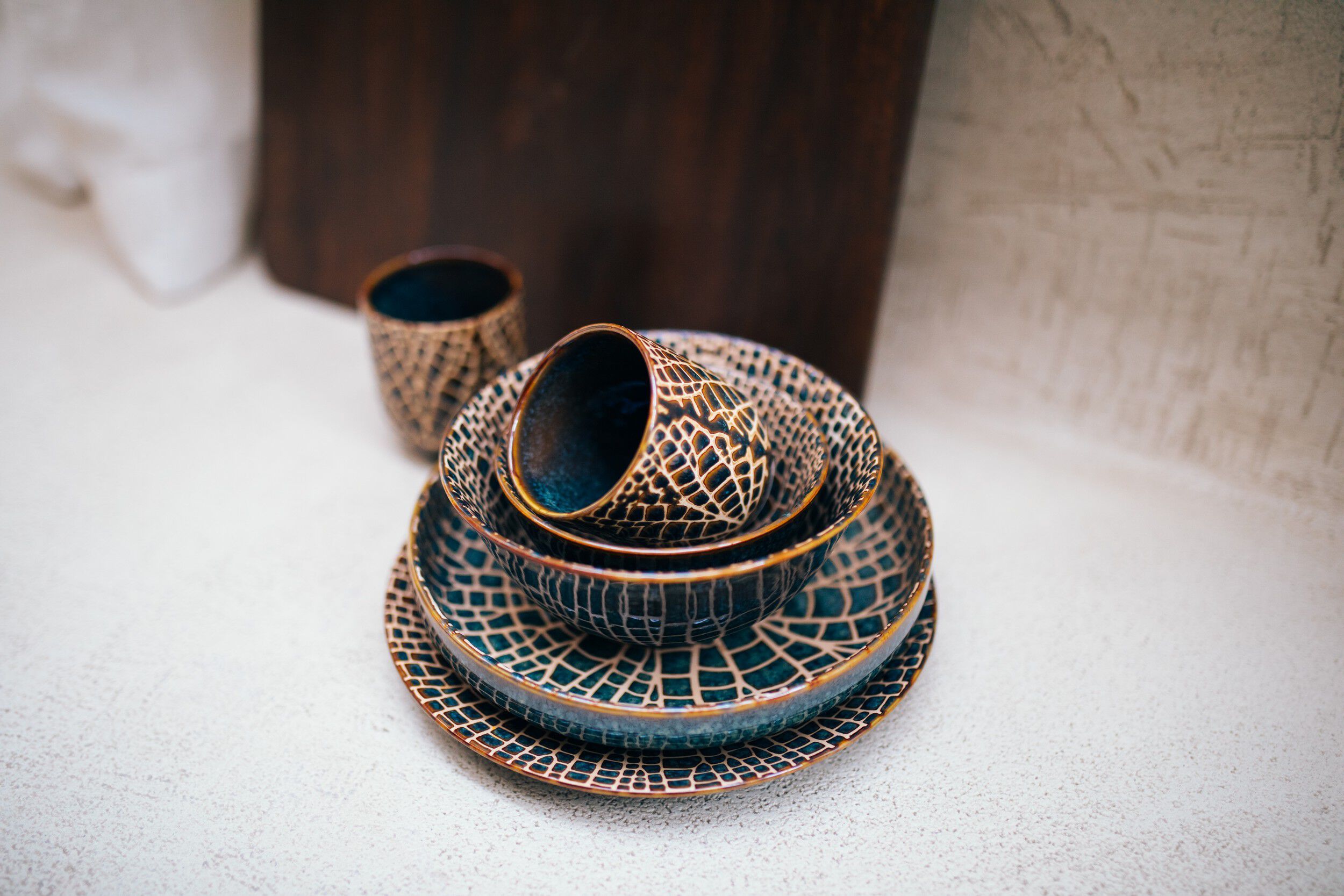 Фарфоровая круглая десертная тарелка POMAX Lotus ARCH-00102619 - Вид №6