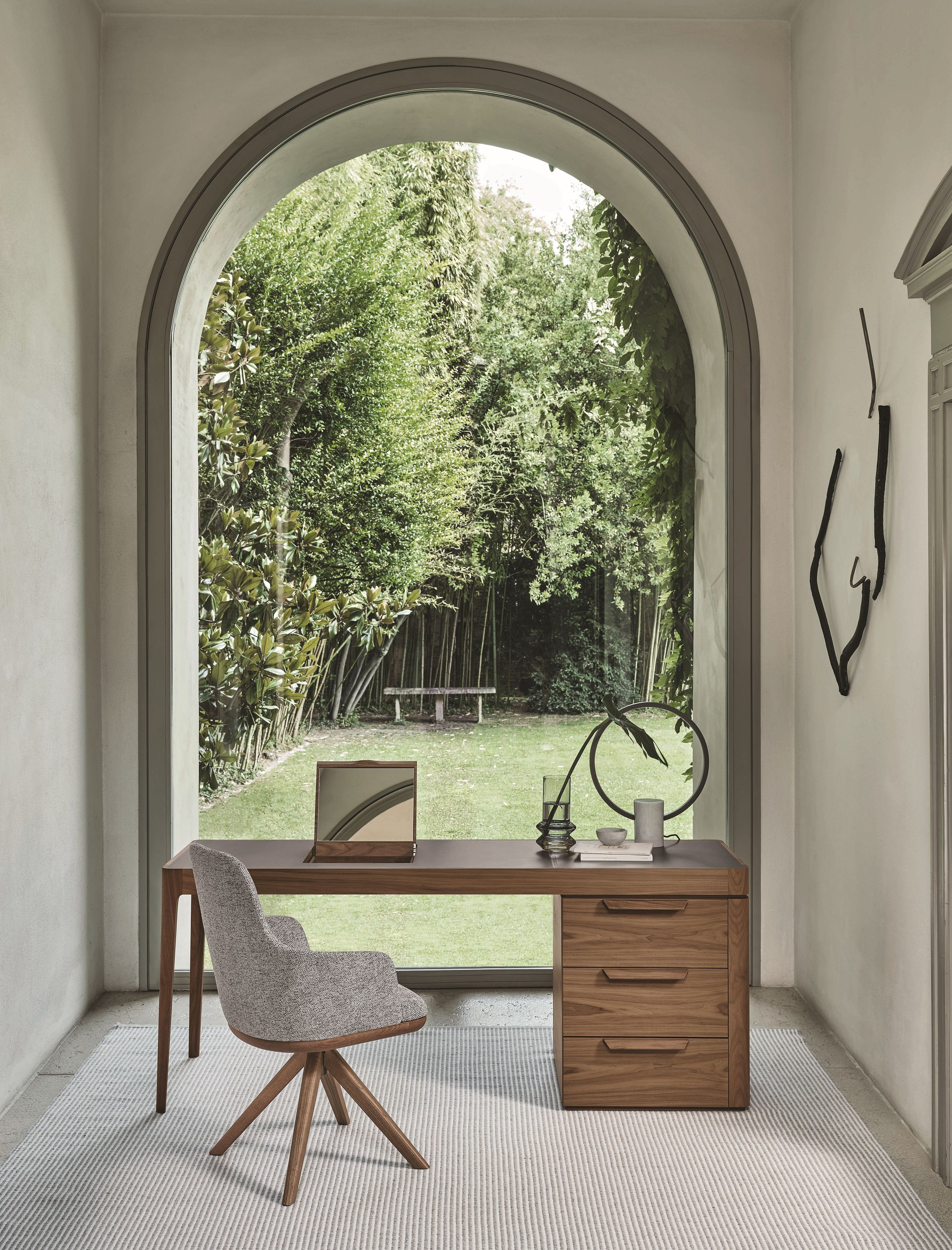 Шкаф для туалетных принадлежностей из массива дерева Porada Soul ARCH-00084759 - Вид №1