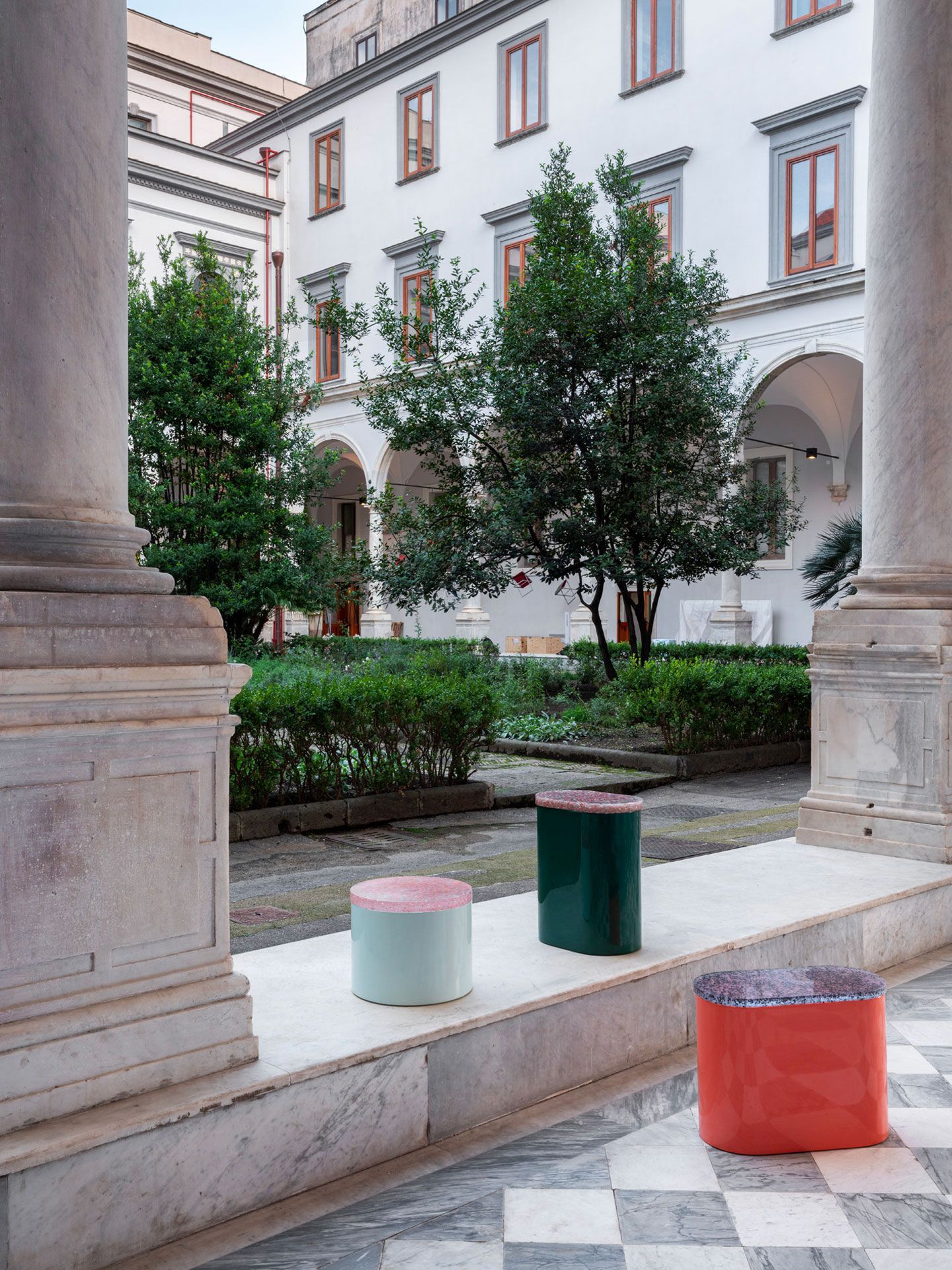 Овальный журнальный столик из МДФ с столешницей из переработанного полистирола Punto Zero штопка ARCH-00149524 - Вид №3