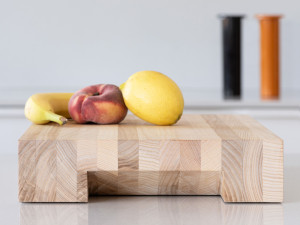 Квадратная разделочная доска из ясеня