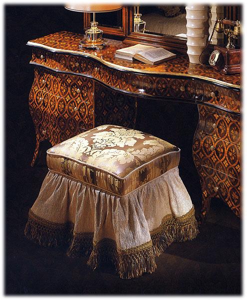 Пуф  EZIO BELLOTTI 3146 Platinum