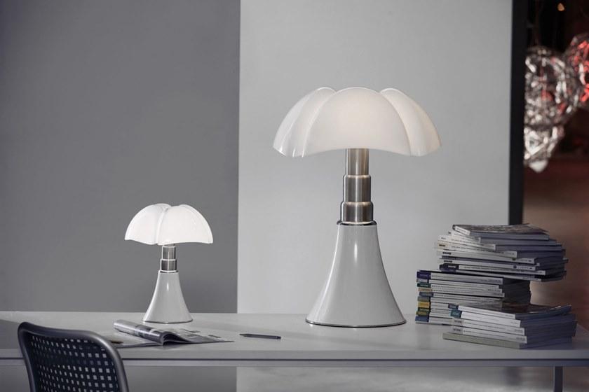 Martinelli Luce Настольная лампа из стали и абажур из метакрилата Pipistrello 620 - Вид №3