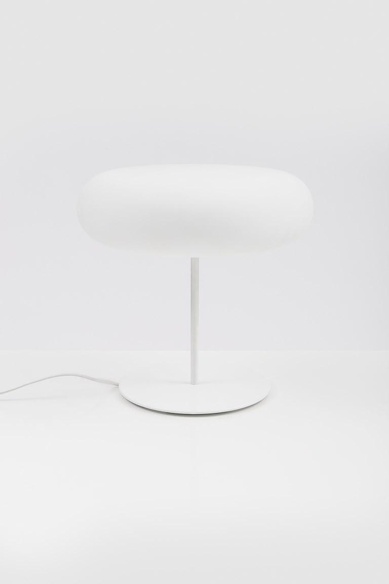 Danese Milano Настольная лампа из опалового стекла и окрашенного металла Itka sun-id-1399104 - Вид №5