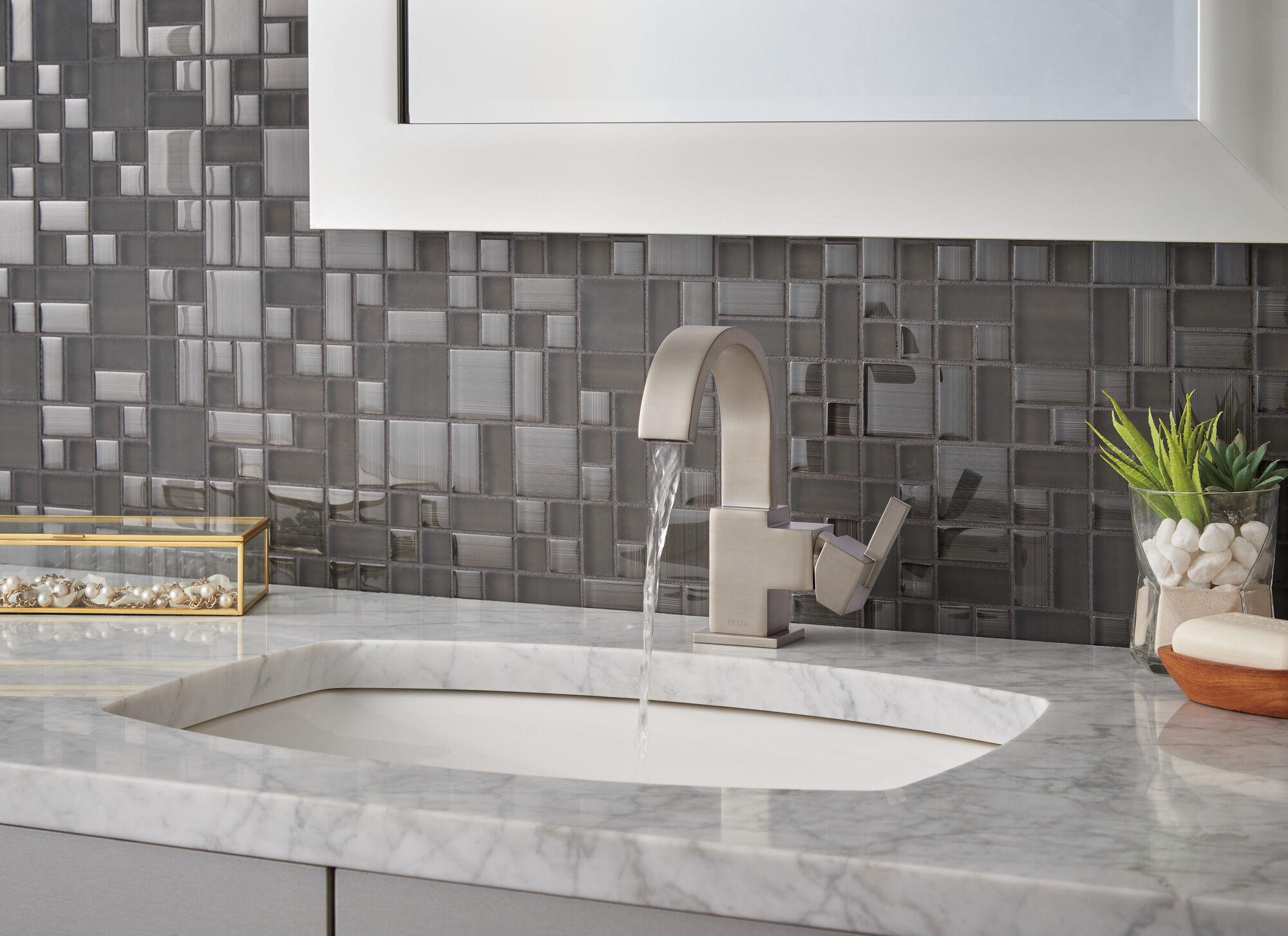 553LF-SS Смеситель для ванной с одной ручкой Delta Faucet Vero Нержавеющая сталь - Вид №31