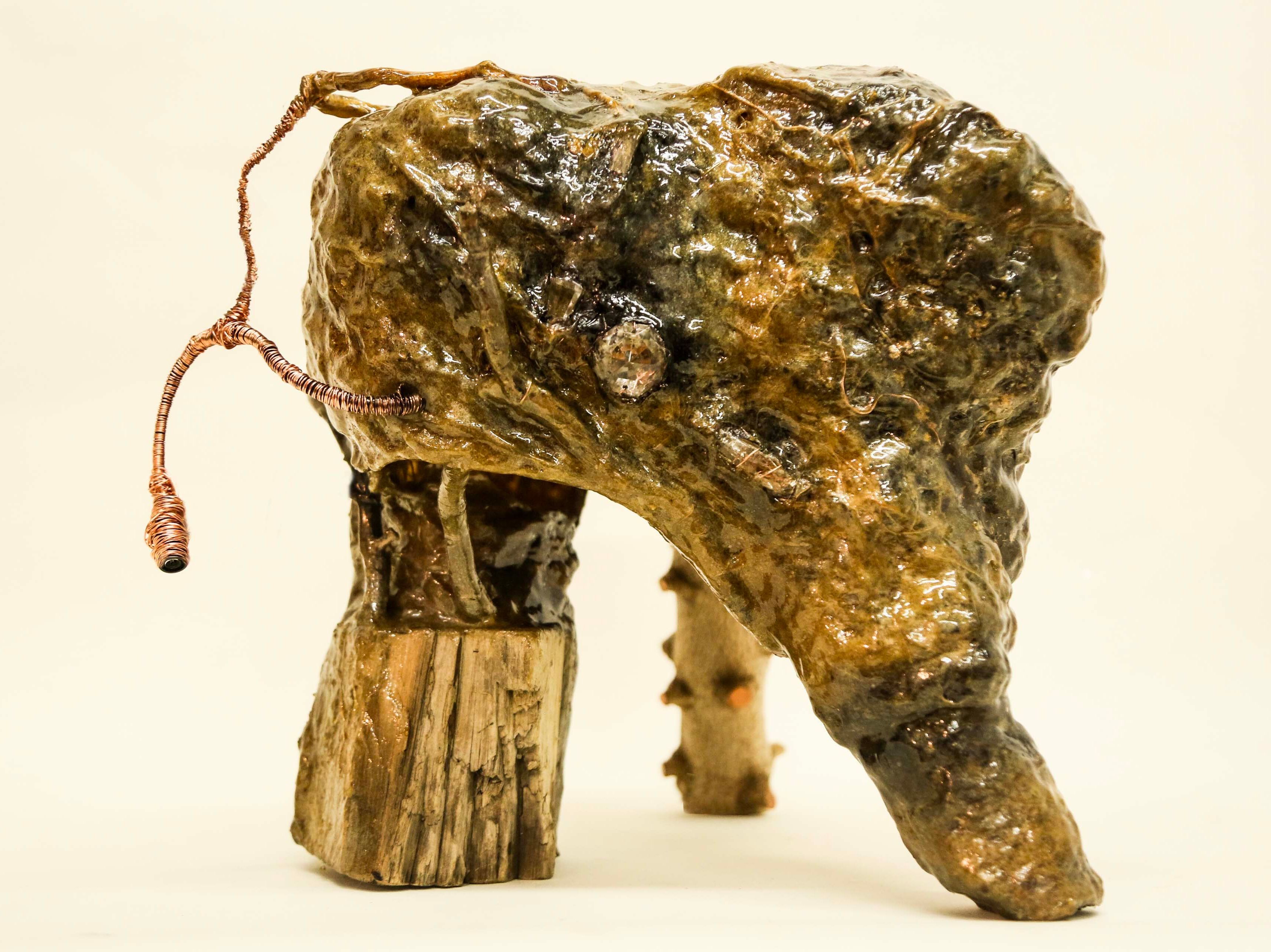 Яркая скульптура LO Contemporary VESTIGE ARCH-00001454