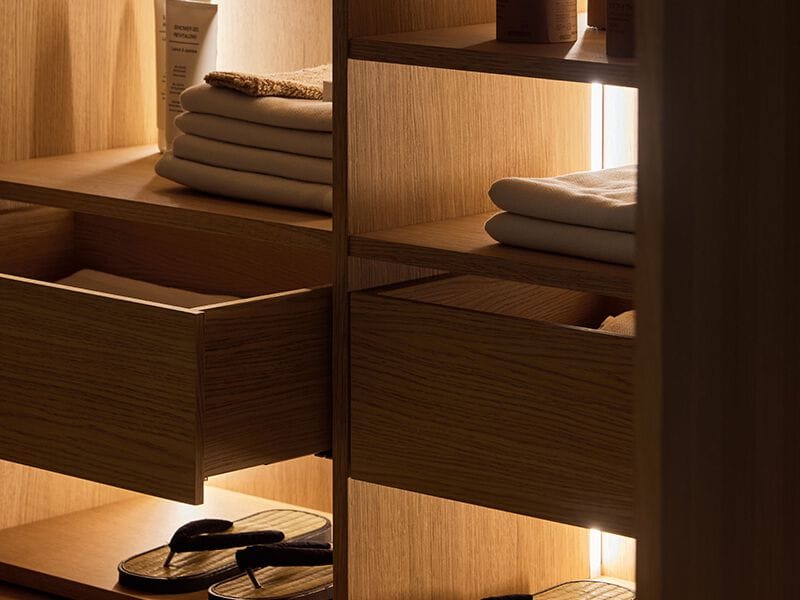 Деревянный шкаф для ванной комнаты с дверцами и встроенным освещением Inbani Edge ARCH-00142908 - Вид №9