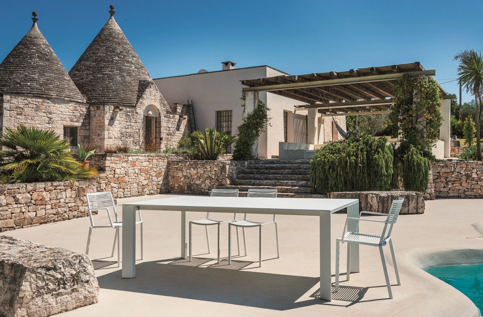 Алюминиевый штабелируемый садовый стул с подлокотниками FAST Omnia Selection ARCH-00126460 - Вид №2