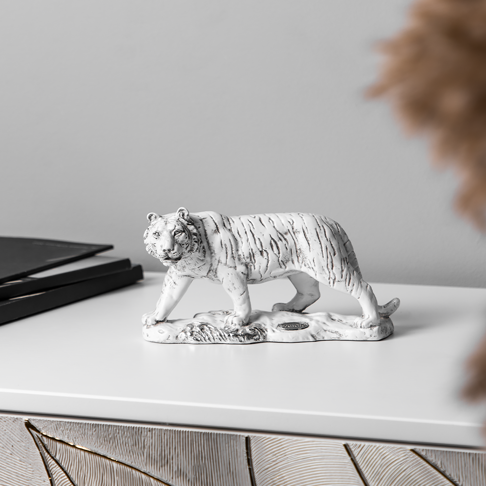 22680 Крадущийся Тигр (скульптура) Белый BOGACHO 4627196598195