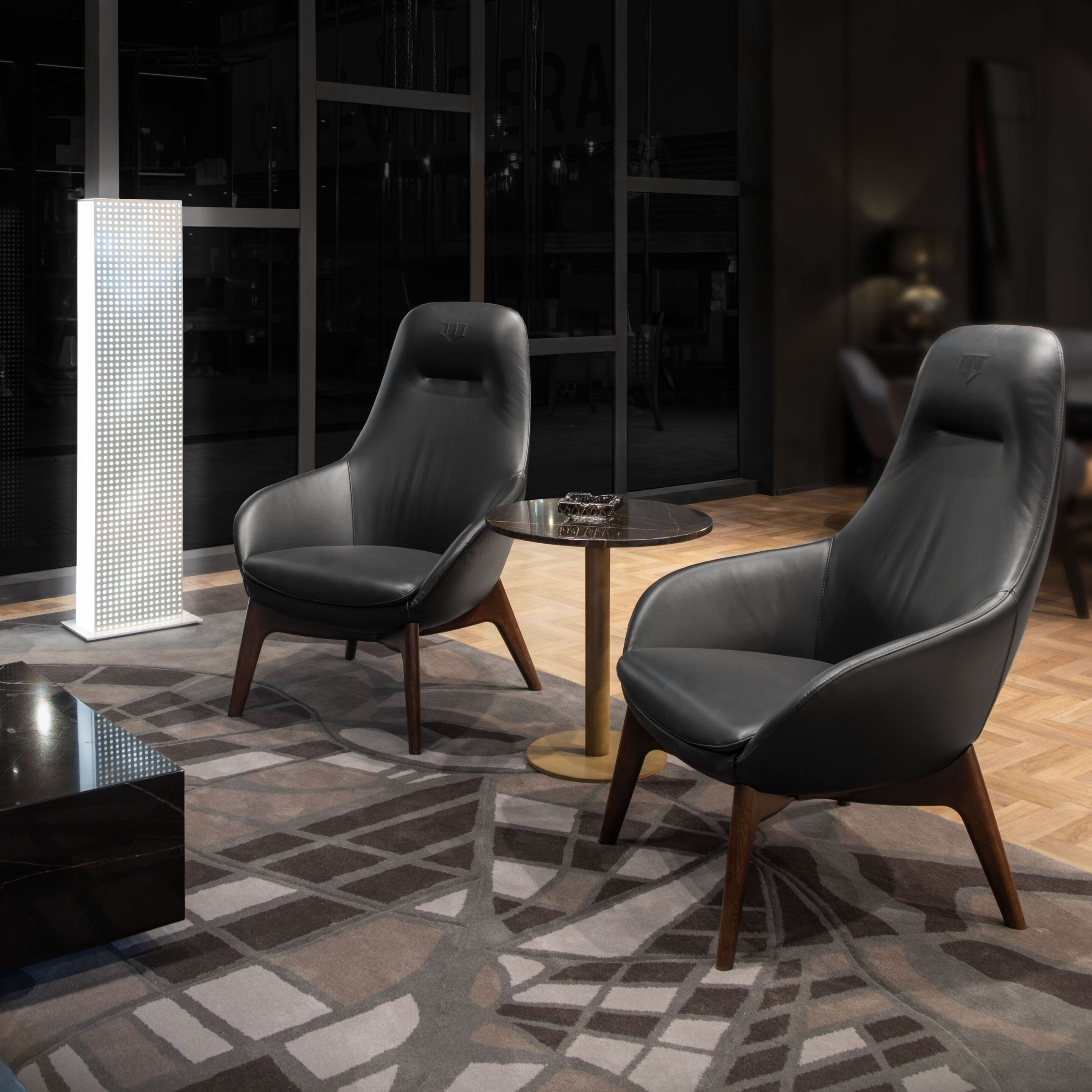 Кожаное кресло с высокой спинкой Wayne Enterprises Home Collection WE-130 ARCH-00133552